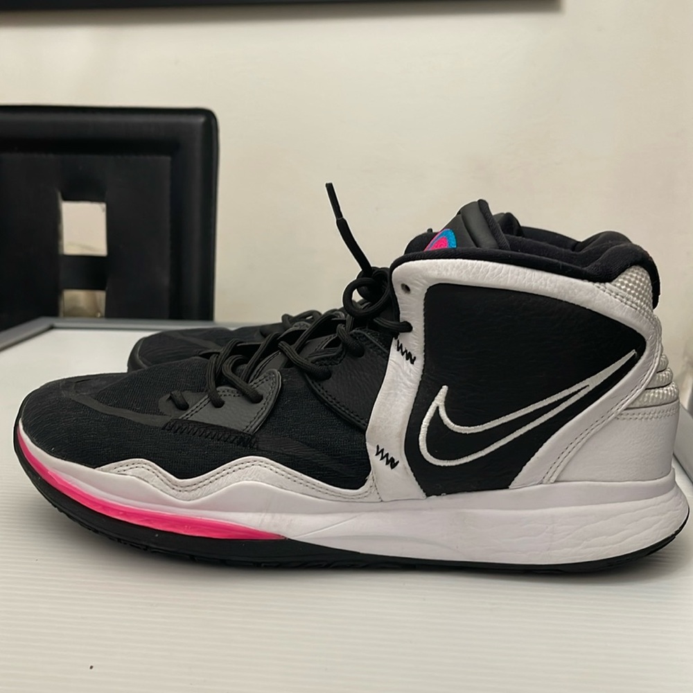 NIKE KYRIE INFINITY BASKETBALL SNEAKERS MENS SIZE 13